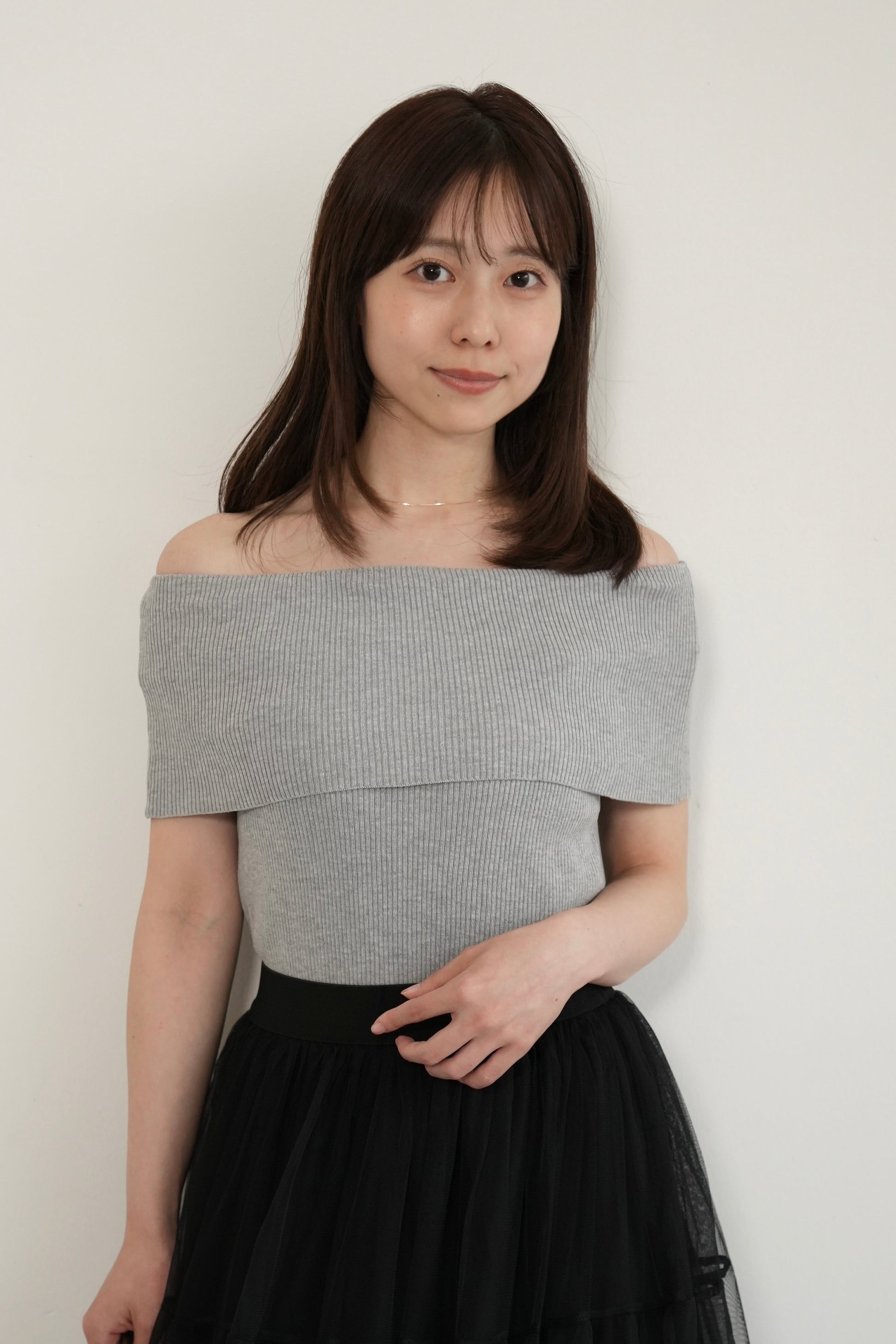 オフショルダーリブニットトップス