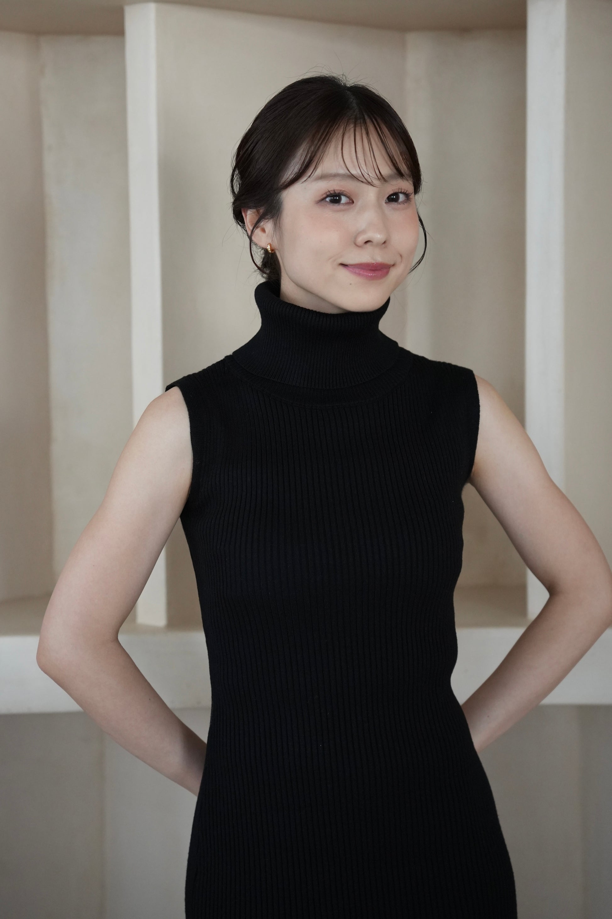 タートルネックマーメイドニットワンピース